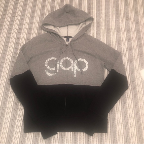 NWOT Gap hoodie - Picture 1 of 7